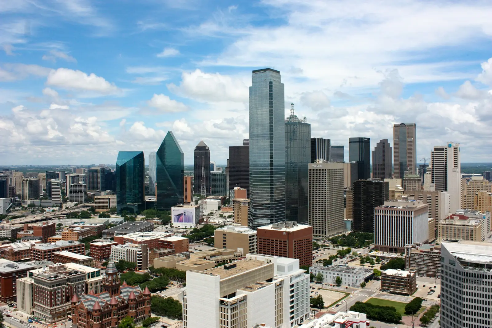 Exploring the Pros of Major Cities in Texas